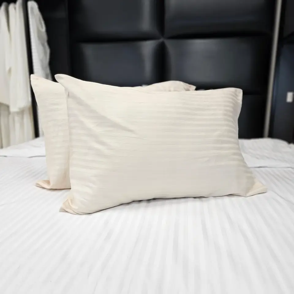 %100 Pamuk Saten 50X70 Yastık Yüzü  Krem